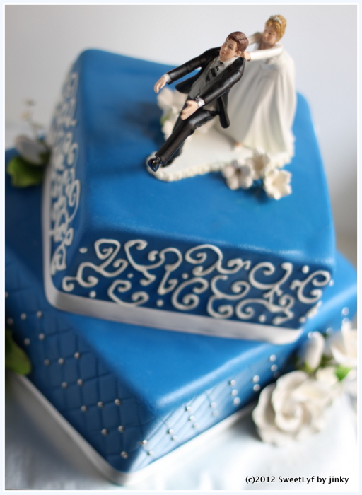 Royal_Blue_Wedding_Cake-004