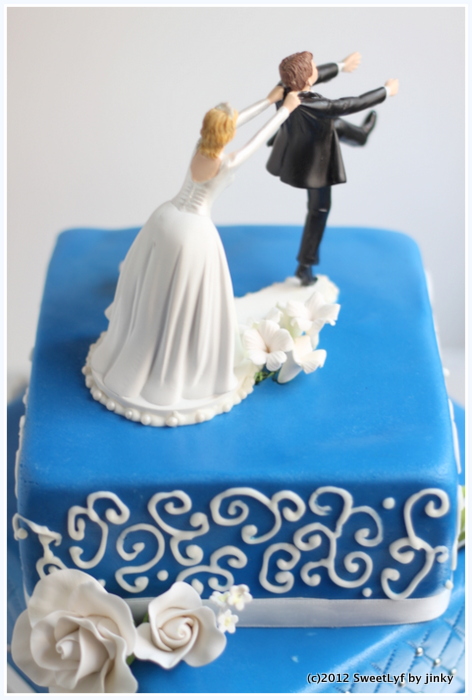 Royal_Blue_Wedding_Cake-007